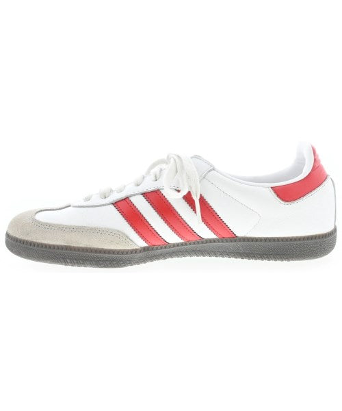 adidas รองเท้าผ้าใบ