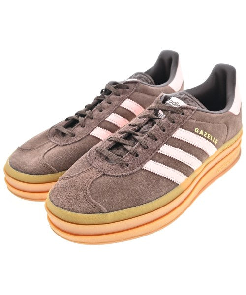adidas รองเท้าผ้าใบ
