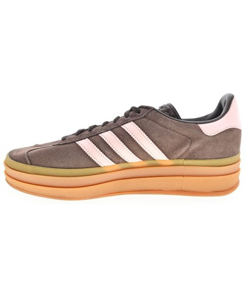 adidas รองเท้าผ้าใบ