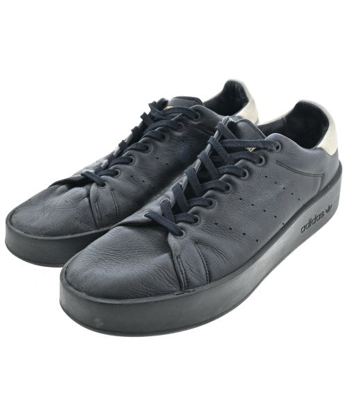 adidas รองเท้าผ้าใบ