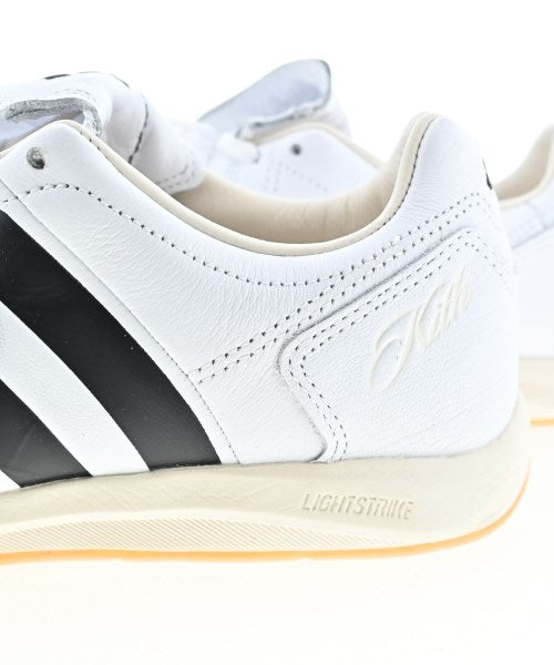 KITH รองเท้าผ้าใบ