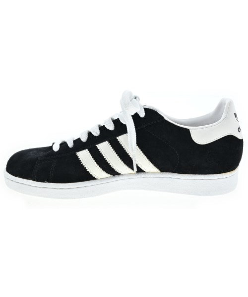 adidas รองเท้าผ้าใบ