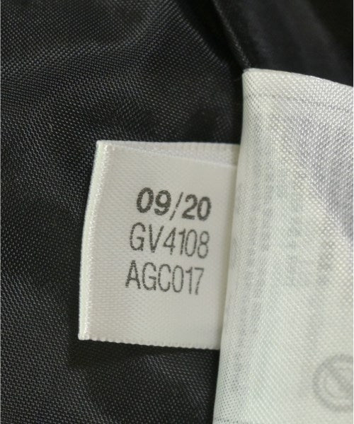 adidas กระโปรงยาวถึงเข่า
