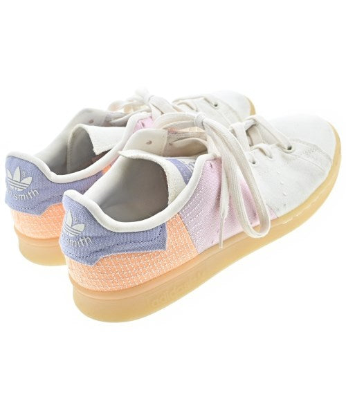 adidas รองเท้าผ้าใบ