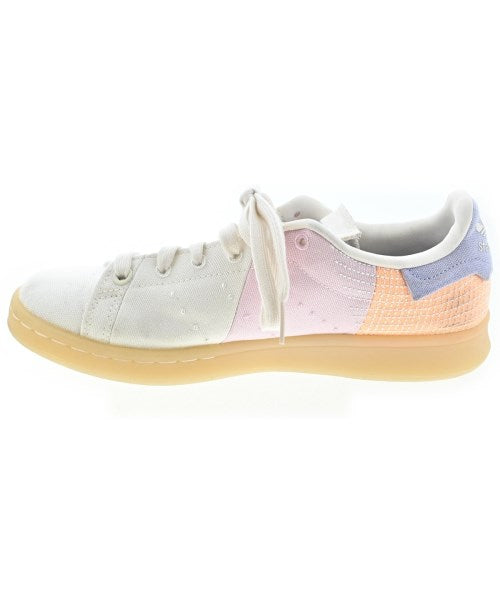 adidas รองเท้าผ้าใบ