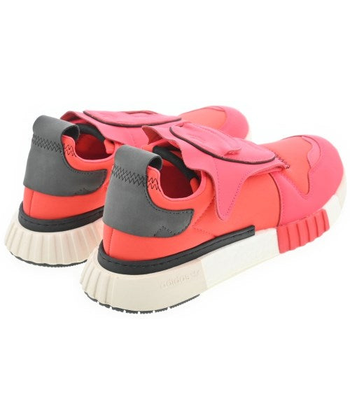 adidas รองเท้าผ้าใบ