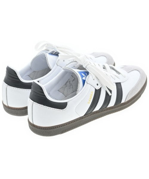 adidas รองเท้าผ้าใบ
