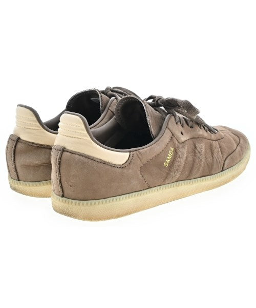 adidas รองเท้าผ้าใบ