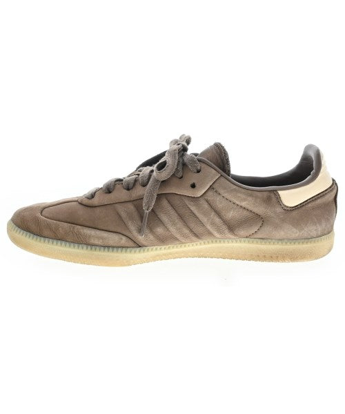 adidas รองเท้าผ้าใบ