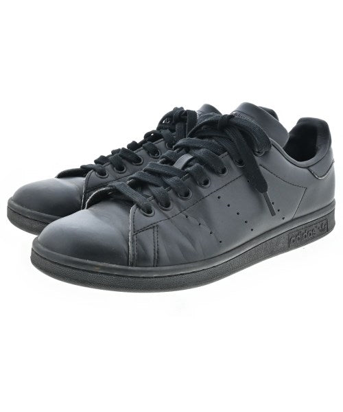 adidas รองเท้าผ้าใบ