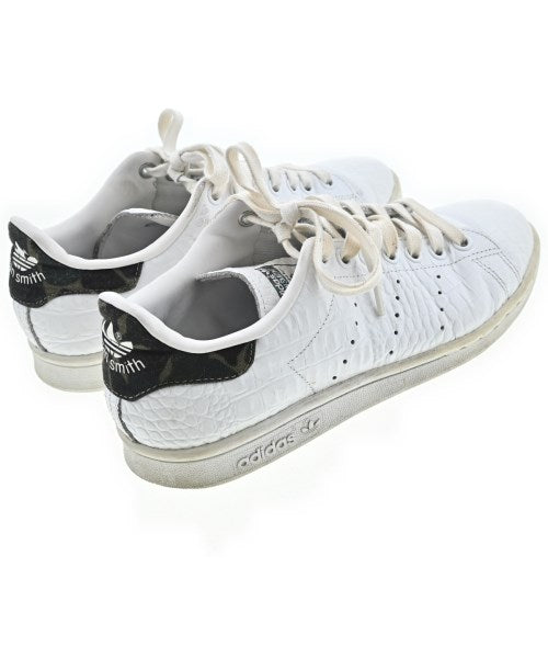 adidas รองเท้าผ้าใบ