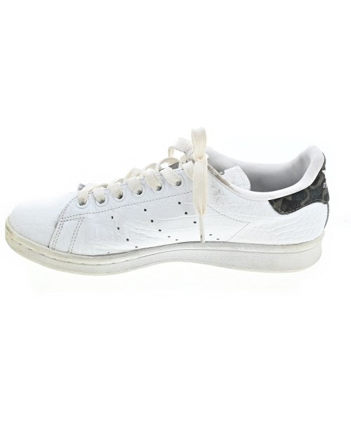 adidas รองเท้าผ้าใบ