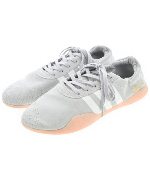 adidas รองเท้าผ้าใบ