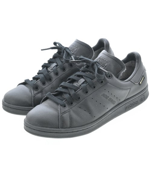 adidas รองเท้าผ้าใบ