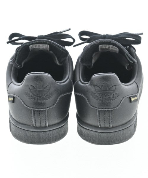 adidas รองเท้าผ้าใบ
