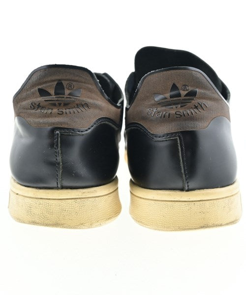 adidas รองเท้าผ้าใบ