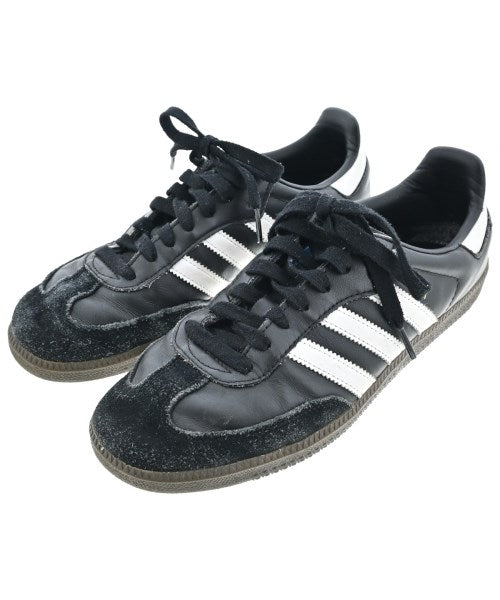 adidas รองเท้าผ้าใบ