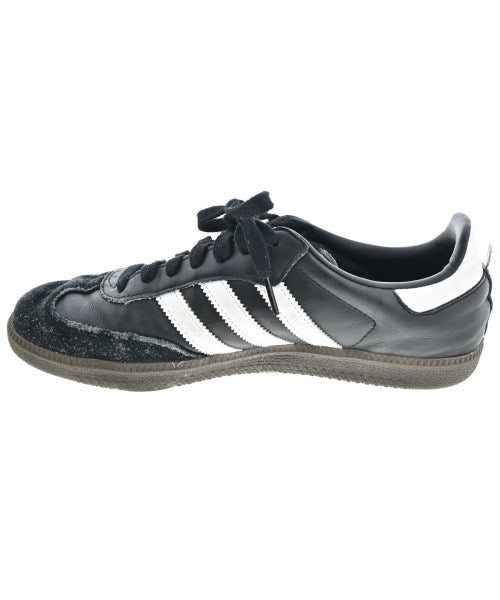 adidas รองเท้าผ้าใบ