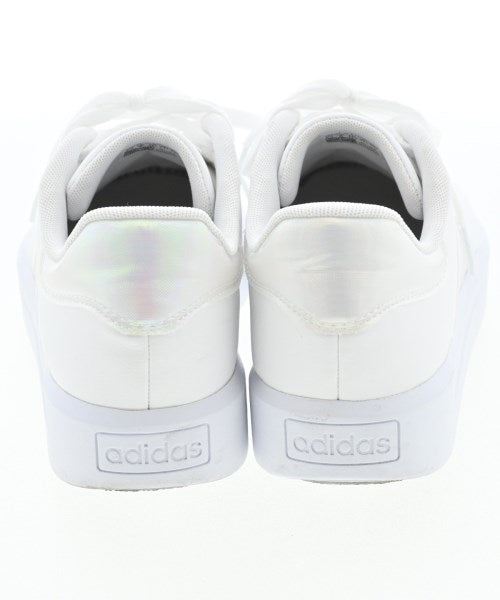 adidas รองเท้าผ้าใบ