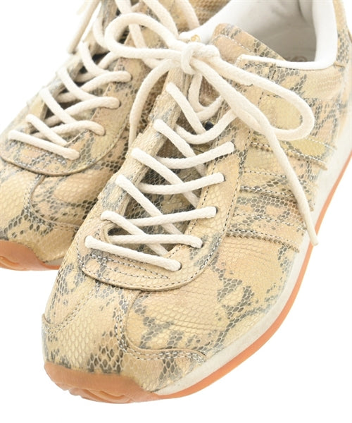 adidas รองเท้าผ้าใบ