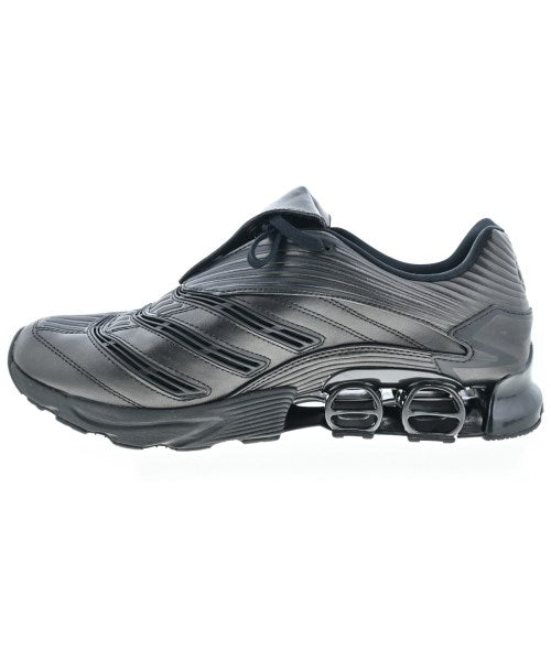 adidas รองเท้าผ้าใบ