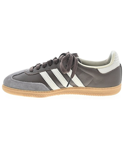 adidas รองเท้าผ้าใบ
