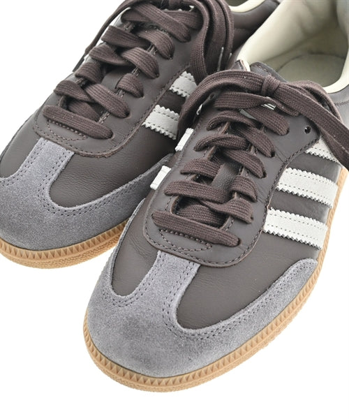 adidas รองเท้าผ้าใบ