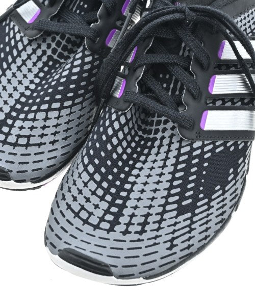 adidas รองเท้าผ้าใบ