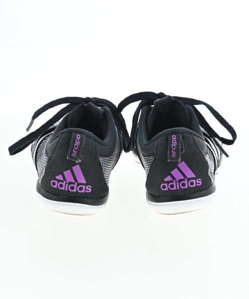 adidas รองเท้าผ้าใบ