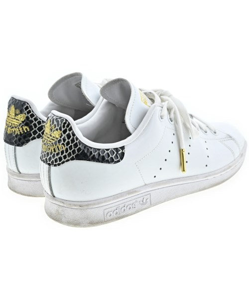 adidas รองเท้าผ้าใบ