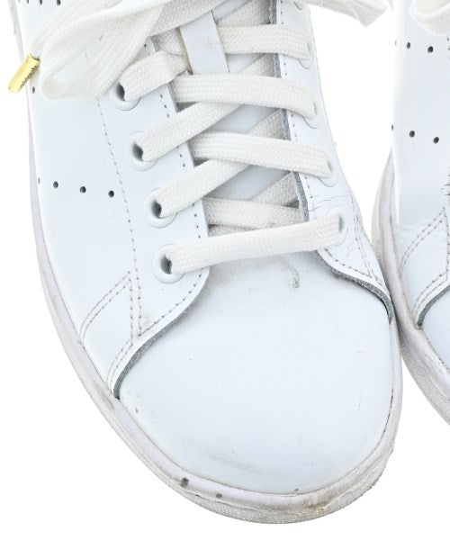 adidas รองเท้าผ้าใบ