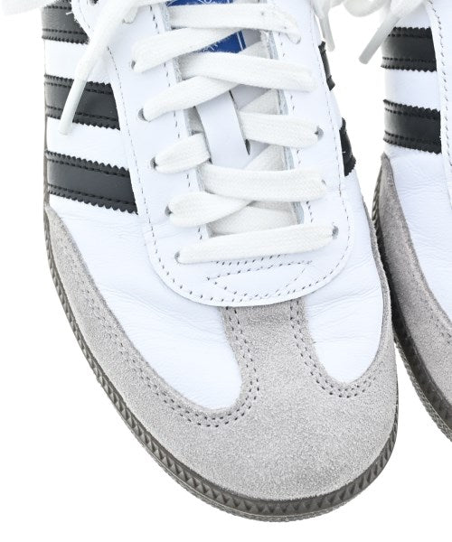 adidas รองเท้าผ้าใบ