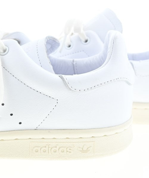 adidas รองเท้าผ้าใบ