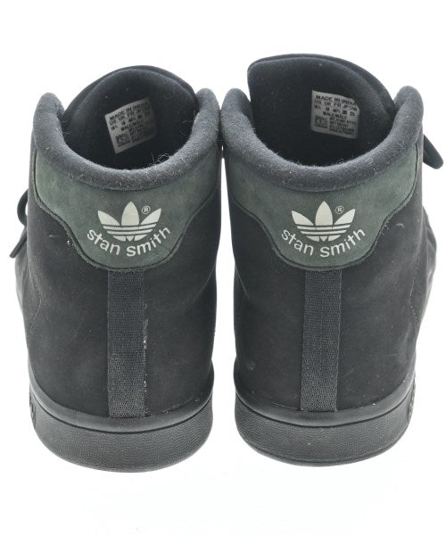 adidas รองเท้าผ้าใบ
