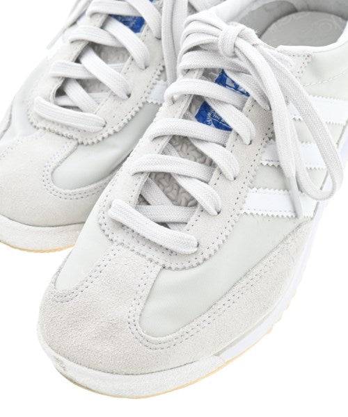 adidas รองเท้าผ้าใบ