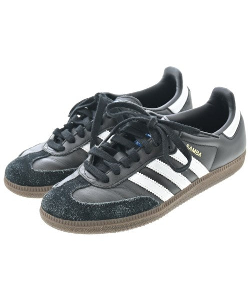 adidas รองเท้าผ้าใบ