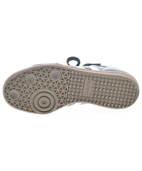 adidas รองเท้าผ้าใบ