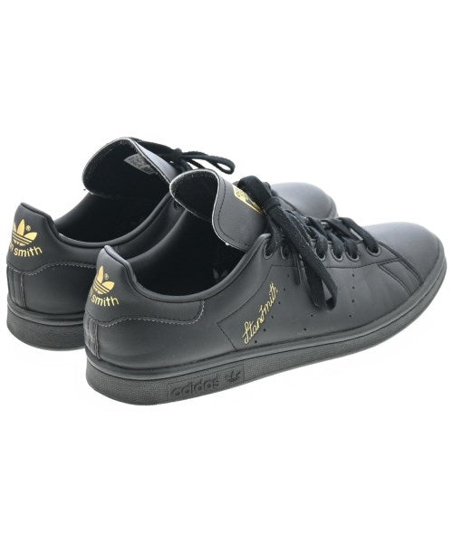 adidas รองเท้าผ้าใบ