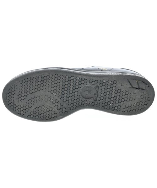 adidas รองเท้าผ้าใบ