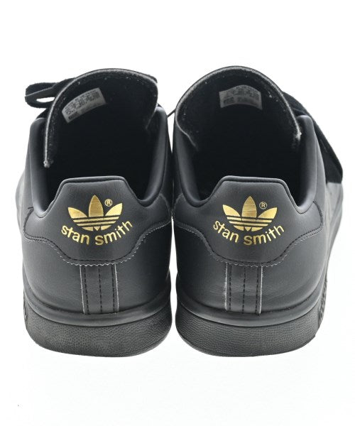adidas รองเท้าผ้าใบ