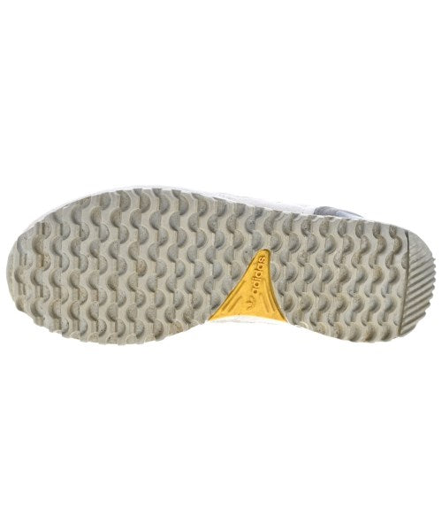 adidas รองเท้าผ้าใบ