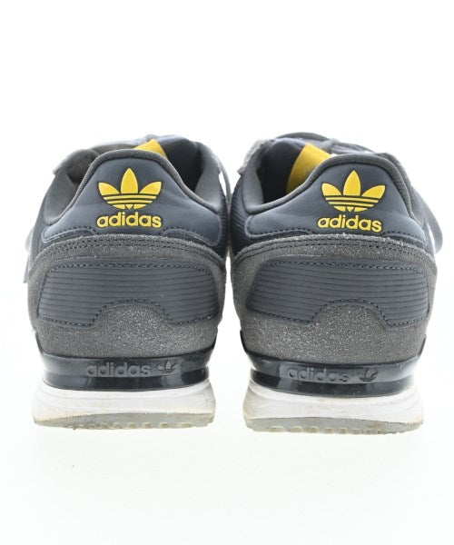 adidas รองเท้าผ้าใบ