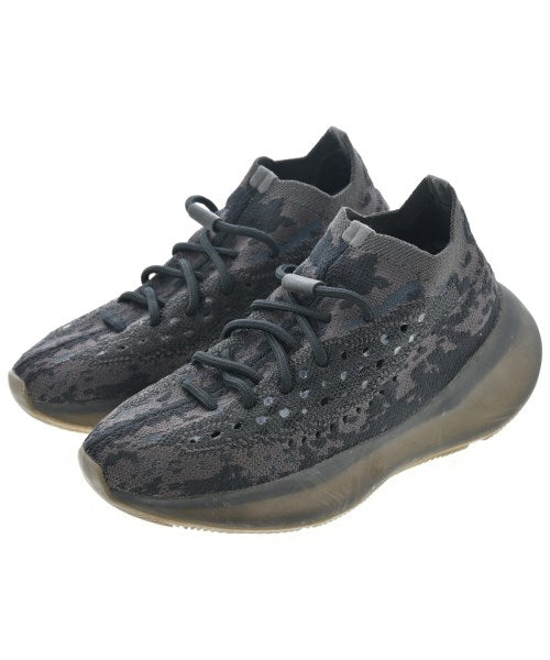 adidas รองเท้าผ้าใบ