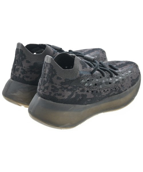 adidas รองเท้าผ้าใบ