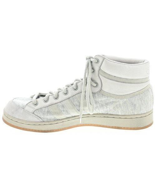 adidas รองเท้าผ้าใบ