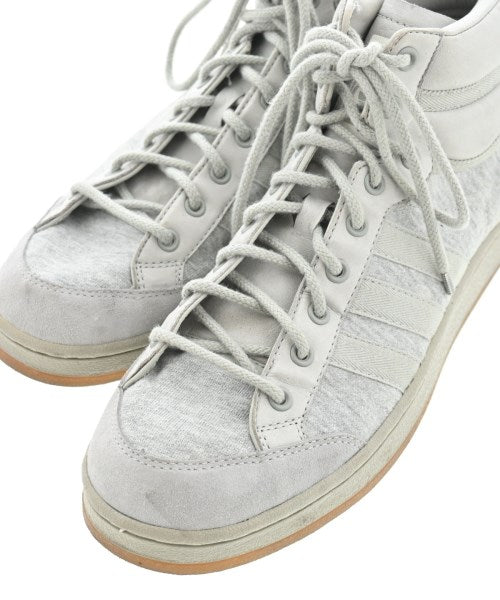 adidas รองเท้าผ้าใบ