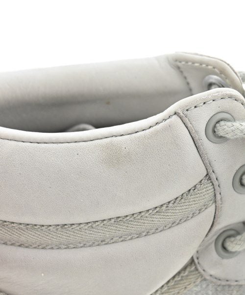 adidas รองเท้าผ้าใบ