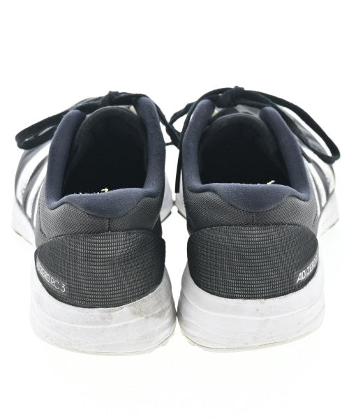 adidas รองเท้าผ้าใบ