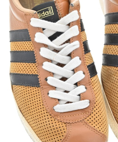 adidas รองเท้าผ้าใบ