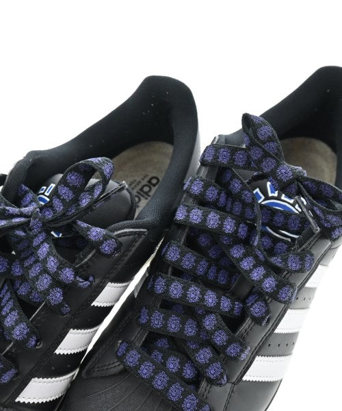 adidas รองเท้าผ้าใบ